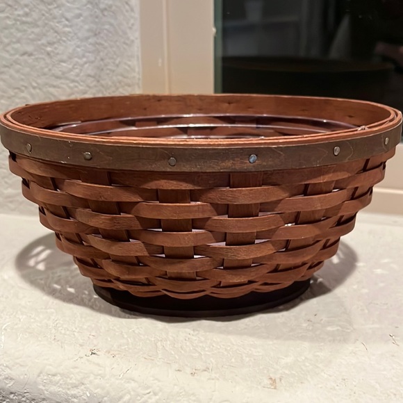 Longaberger small basket with liner - Picture 1 of 4